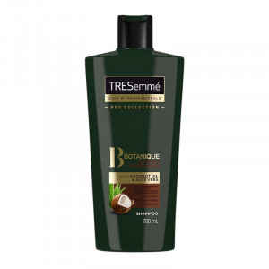 Tresemme Botanique Nourish & Replenish With Coconut Oil & Aloe Vera Shampoo For Smooth, Shiny and Visibly Healthy Hair 700ml